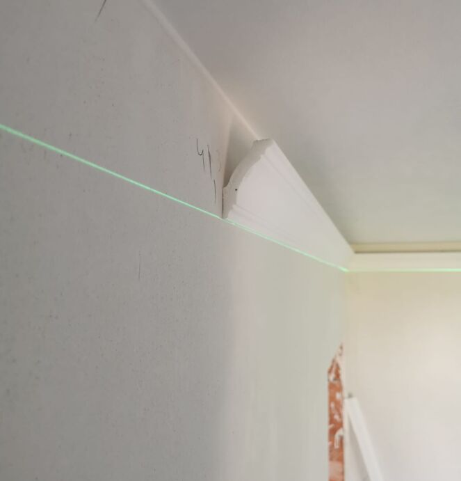 Professionelle Laservermessung für Stuckleisten Professionelle Laservermessung für Anbau von Stuckleisten